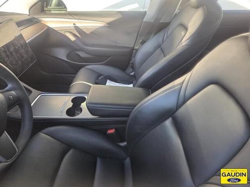 2022 Tesla Model 3 Base