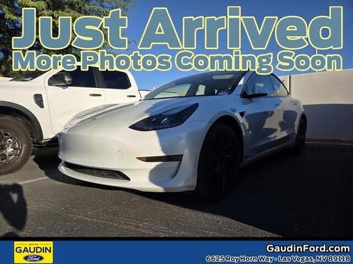 2022 Tesla Model 3 Base