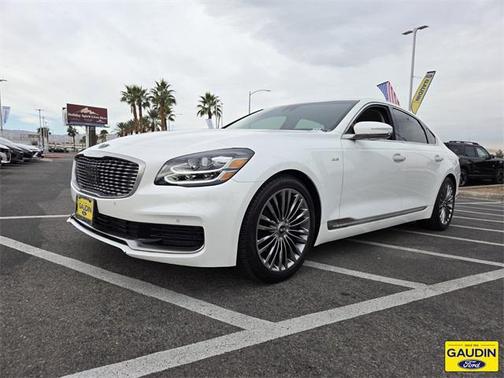 2019 Kia K900 Luxury