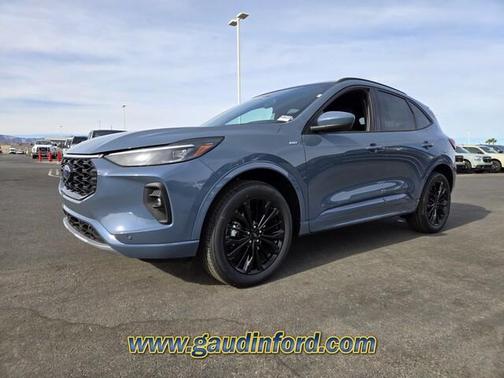 2025 Ford Escape ST-Line Elite