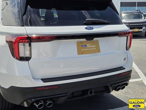 Star White Metallic Tri-Coat 2025 Ford Explorer ST