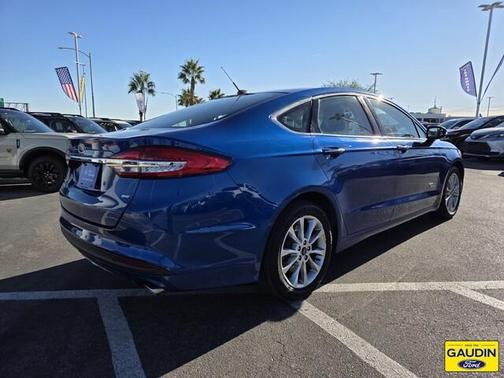 2018 Ford Fusion Energi SE Luxury