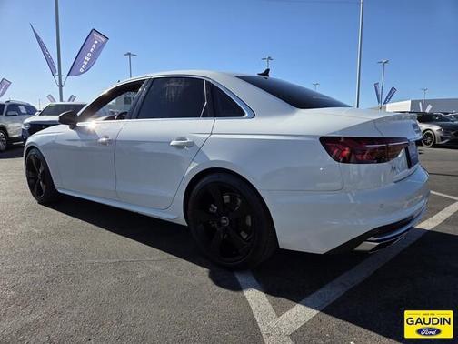 2022 Audi A4 45 S line Premium Plus
