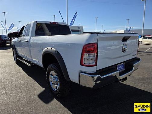 2022 RAM 2500 Tradesman Crew Cab 4x4 8' Box