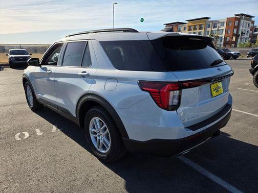 Space White Metallic 2026 Ford Explorer Active