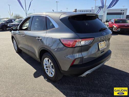 Carbonized Gray Metallic 2022 Ford Escape SE