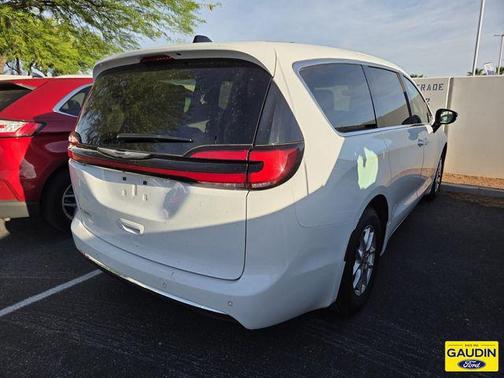 Bright White Clearcoat 2024 Chrysler Pacifica Touring L