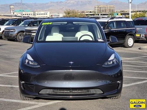 2024 Tesla Model Y Long Range