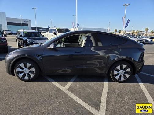 2024 Tesla Model Y Long Range