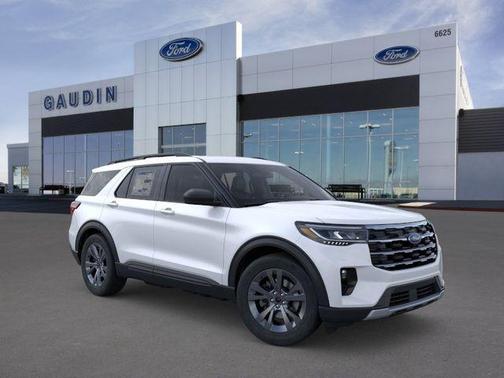 Star White Metallic Tri-Coat 2026 Ford Explorer Active