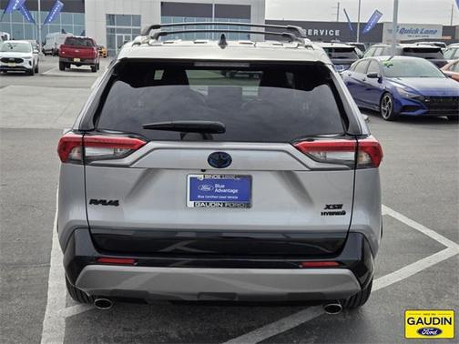2024 Toyota RAV4 Hybrid SE