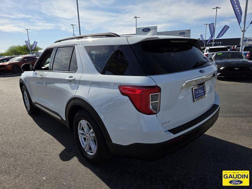 Oxford White 2020 Ford Explorer XLT