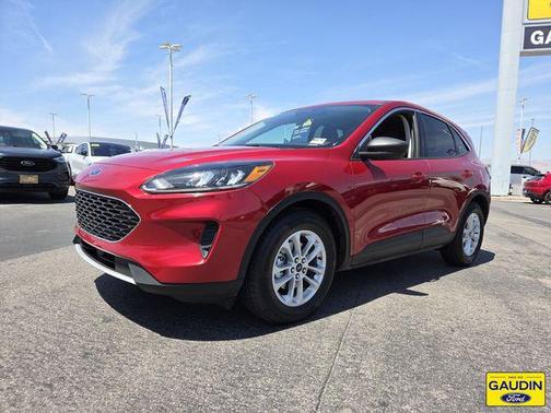 Rapid Red Metallic Tinted Clearcoat 2022 Ford Escape SE
