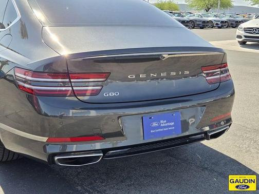 Makalu Gray 2022 Genesis G80 2.5T RWD