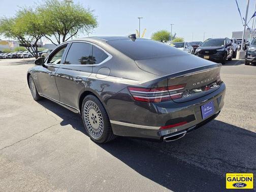 Makalu Gray 2022 Genesis G80 2.5T RWD