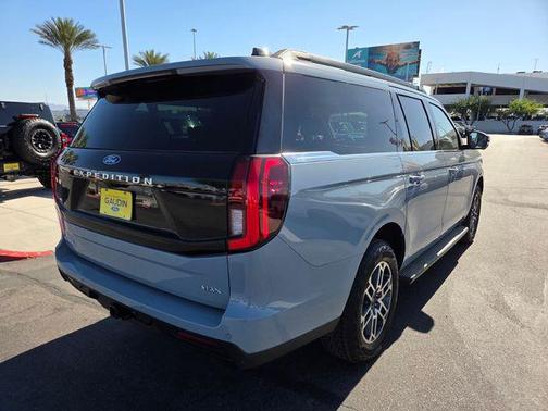 Glacier Gray Metallic Tri-Coat 2026 Ford Expedition Max Active 4x4