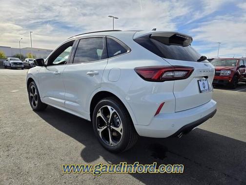 2025 Ford Escape ST-Line Elite