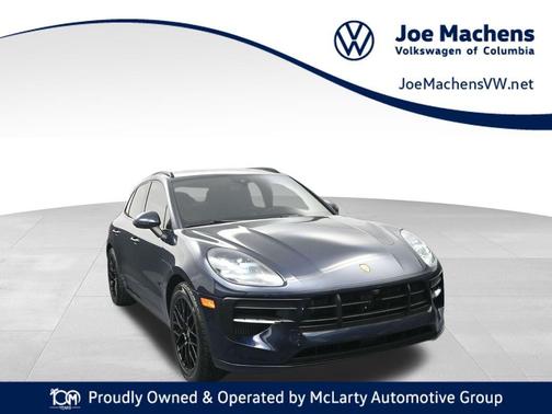 Night Blue Metallic 2021 Porsche Macan Macan GTS