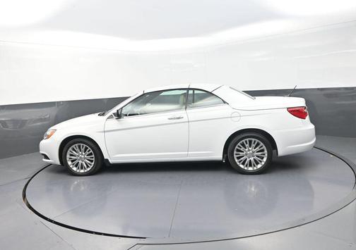 Bright White Clearcoat 2011 Chrysler 200 Limited