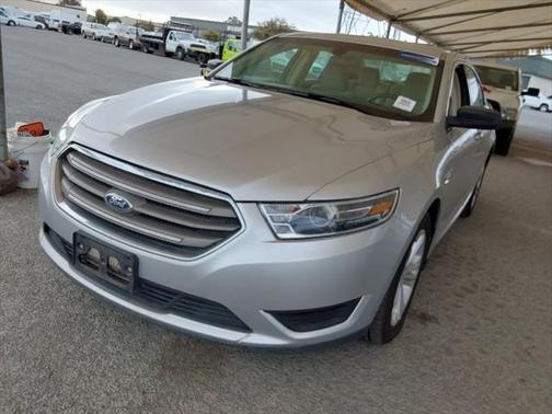 2018 Ford Taurus SE