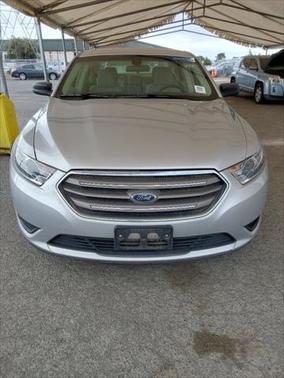 2018 Ford Taurus SE