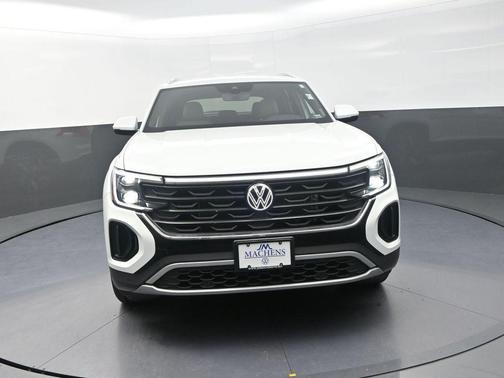 Pure White 2024 Volkswagen Atlas Cross Sport 2.0T SE w/Technology 4MOTION