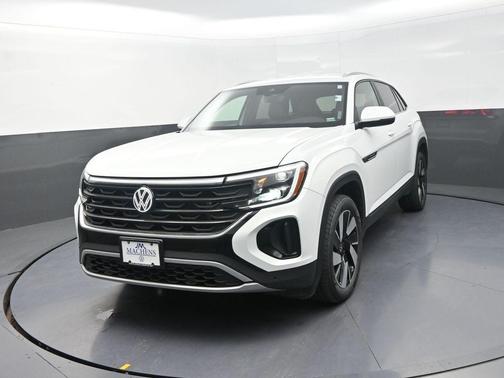 Pure White 2024 Volkswagen Atlas Cross Sport 2.0T SE w/Technology 4MOTION