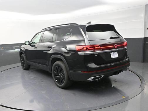 2026 Volkswagen Atlas 2.0T SE w/Technology 4MOTION