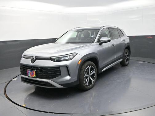 2025 Volkswagen Tiguan 2.0T SE 4MOTION