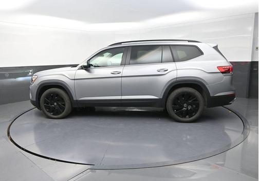 2025 Volkswagen Atlas 2.0T SE w/Technology 4MOTION