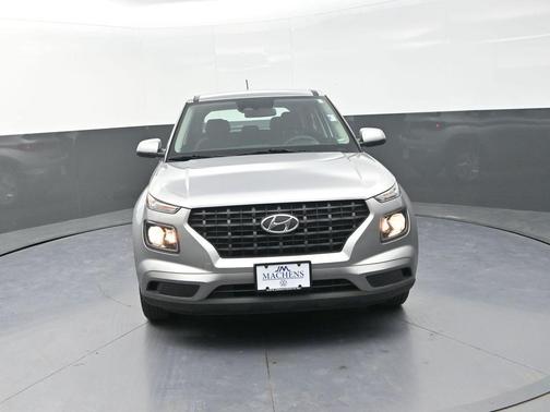 2023 Hyundai VENUE SE