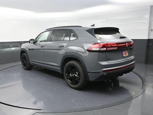 2025 Volkswagen Atlas Cross Sport 2.0T SEL