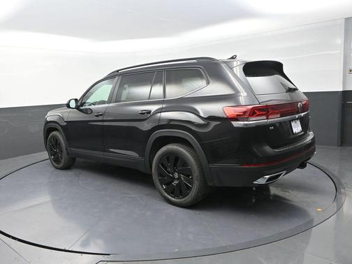 2026 Volkswagen Atlas 2.0T SE w/Technology 4MOTION