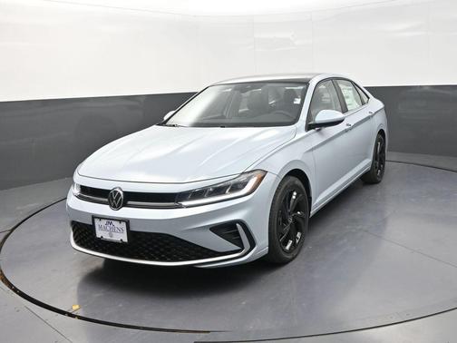 2026 Volkswagen Jetta 1.4T SE