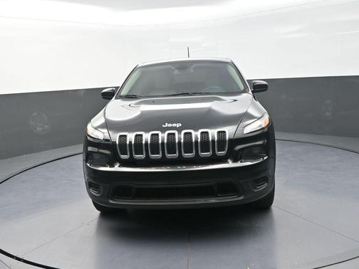 2017 Jeep Cherokee Sport