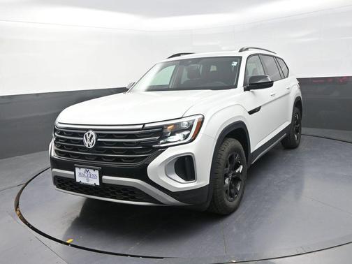 2026 Volkswagen Atlas Peak Edition