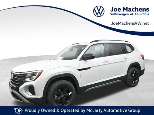 Opal White Pearl 2026 Volkswagen Atlas Peak Edition