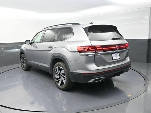 2024 Volkswagen Atlas 2.0T SE w/Technology 4MOTION