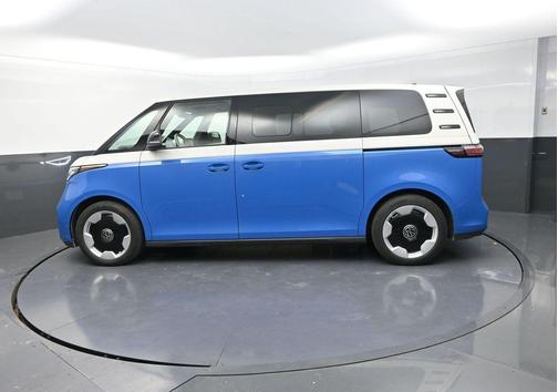 2025 Volkswagen ID. Buzz Pro S Plus with 4MOTION