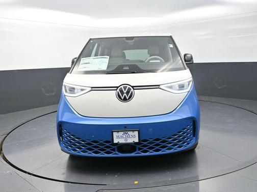 2025 Volkswagen ID. Buzz Pro S Plus with 4MOTION