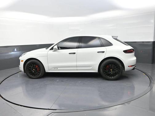 2017 Porsche Macan GTS