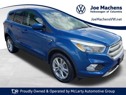 Lightning Blue Metallic 2019 Ford Escape SE