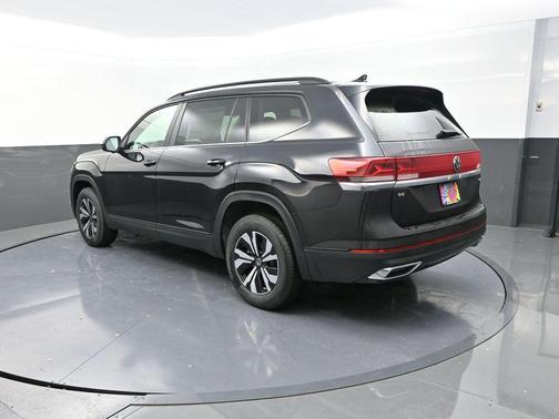 2025 Volkswagen Atlas 2.0T SE