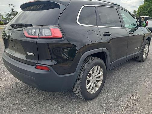 Diamond Black Crystal Pearlcoat 2019 Jeep Cherokee Latitude