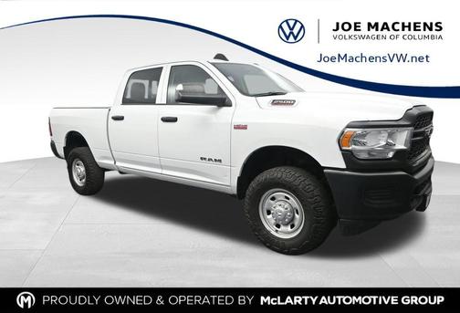 2020 RAM 2500 Tradesman Crew Cab 4X4 6'4' Box