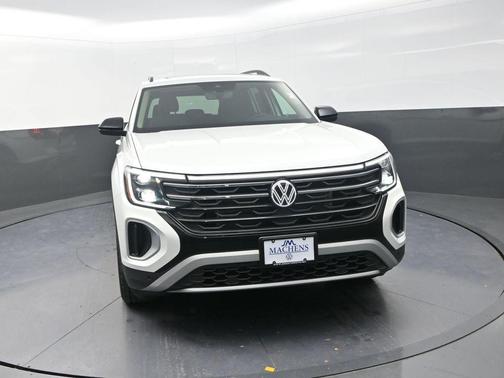 2026 Volkswagen Atlas Peak Edition