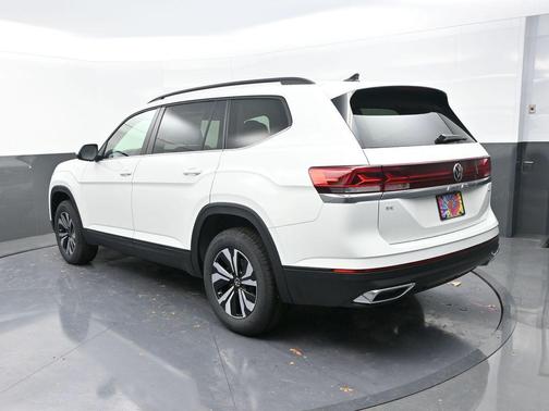 2025 Volkswagen Atlas 2.0T SE