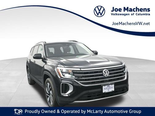 deep black pearl 2026 Volkswagen Atlas 2.0T SE w/Technology