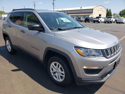 Billet Silver Metallic Clearcoat 2018 Jeep Compass Sport
