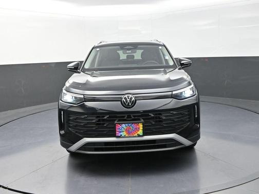 2025 Volkswagen Tiguan 2.0T SE 4MOTION